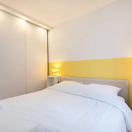 Apartment Cosy'n Paris - Parking Secure - Metro 14 - Wifi - Terrace - Premium Bedding