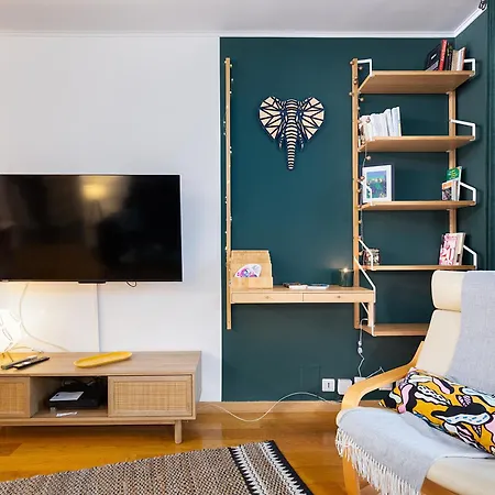 Apartment Cosy'n Paris - Parking Secure - Metro 14 - Wifi - Terrace - Premium Bedding *